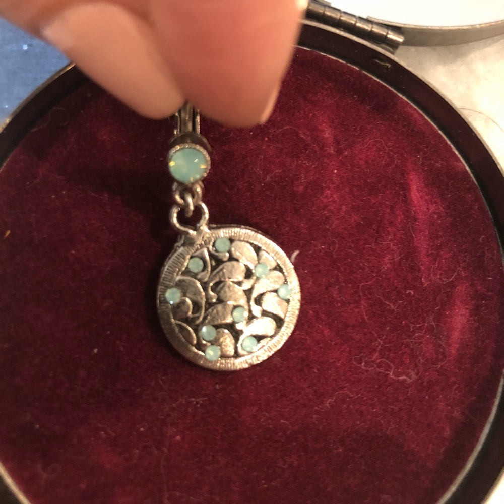 Silver earrings with aqua stones - Picture 5 of 5